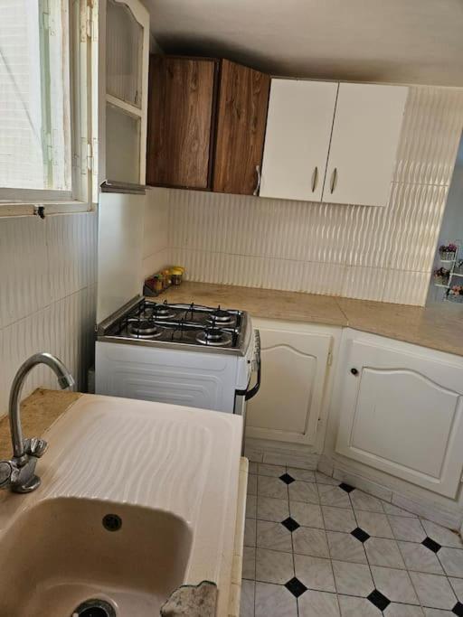 Hadhri Appartement Таузар Экстерьер фото