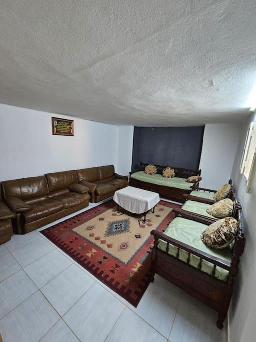 Hadhri Appartement Таузар Экстерьер фото